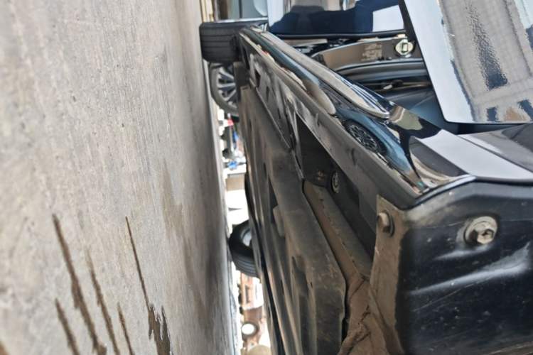 Used Toyota Camry 2023 2.0G Luxury Edition Right Side Sill