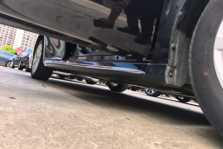 Used Toyota Camry 2023 2.0G Luxury Edition Right Side Sill