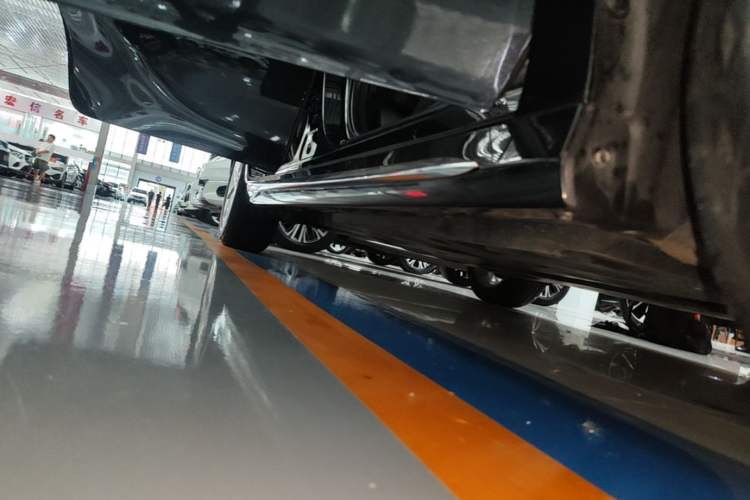 Used Toyota Camry 2023 2.0G Luxury Edition Right Side Sill