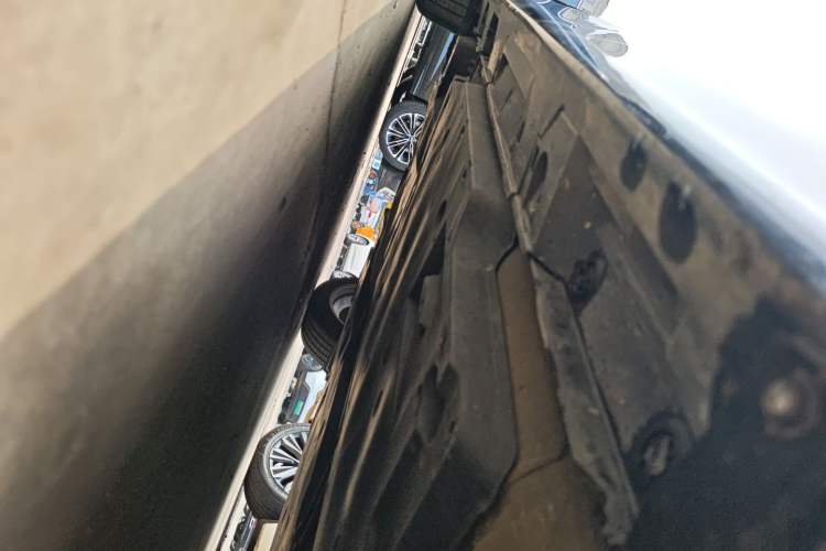 Used Toyota Camry 2023 2.0GVP Premier Edition Right Side Sill