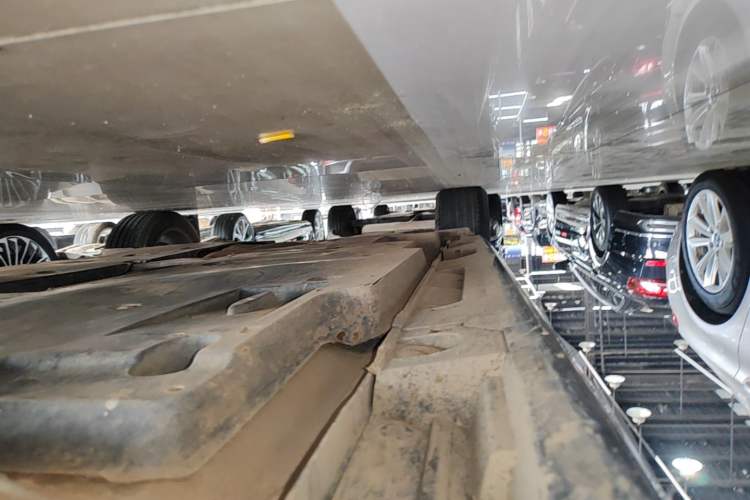 Used Toyota Camry 2023 2.0G Luxury Edition Right Side Sill