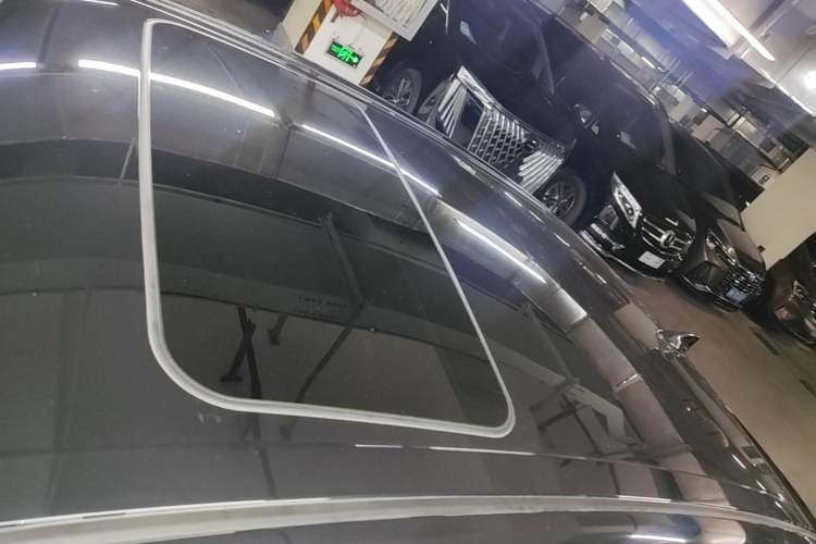Used Toyota Camry 2023 2.0GVP Premier Edition Roof
