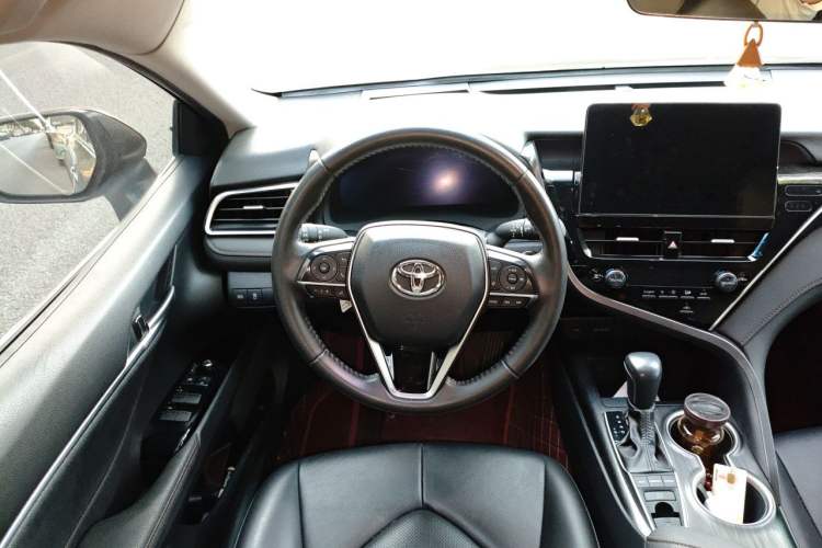 Used Toyota Camry 2023 2.5G Luxury Edition Steering Wheel