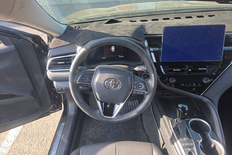 Used Toyota Camry 2023 2.5G Luxury Edition Steering Wheel