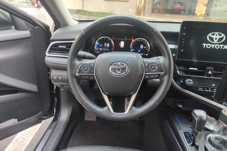 Used Toyota Camry 2023 2.5G Luxury Edition Steering Wheel