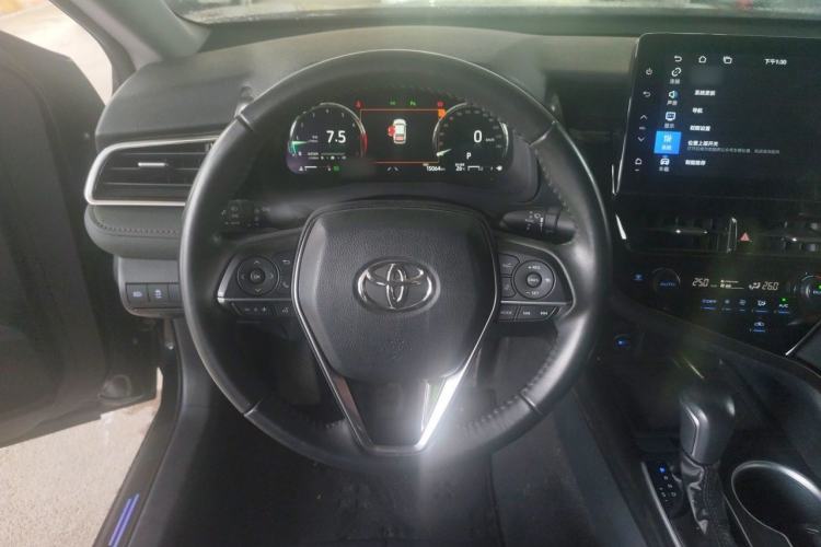 Used Toyota Camry 2023 2.5G Luxury Edition Steering Wheel