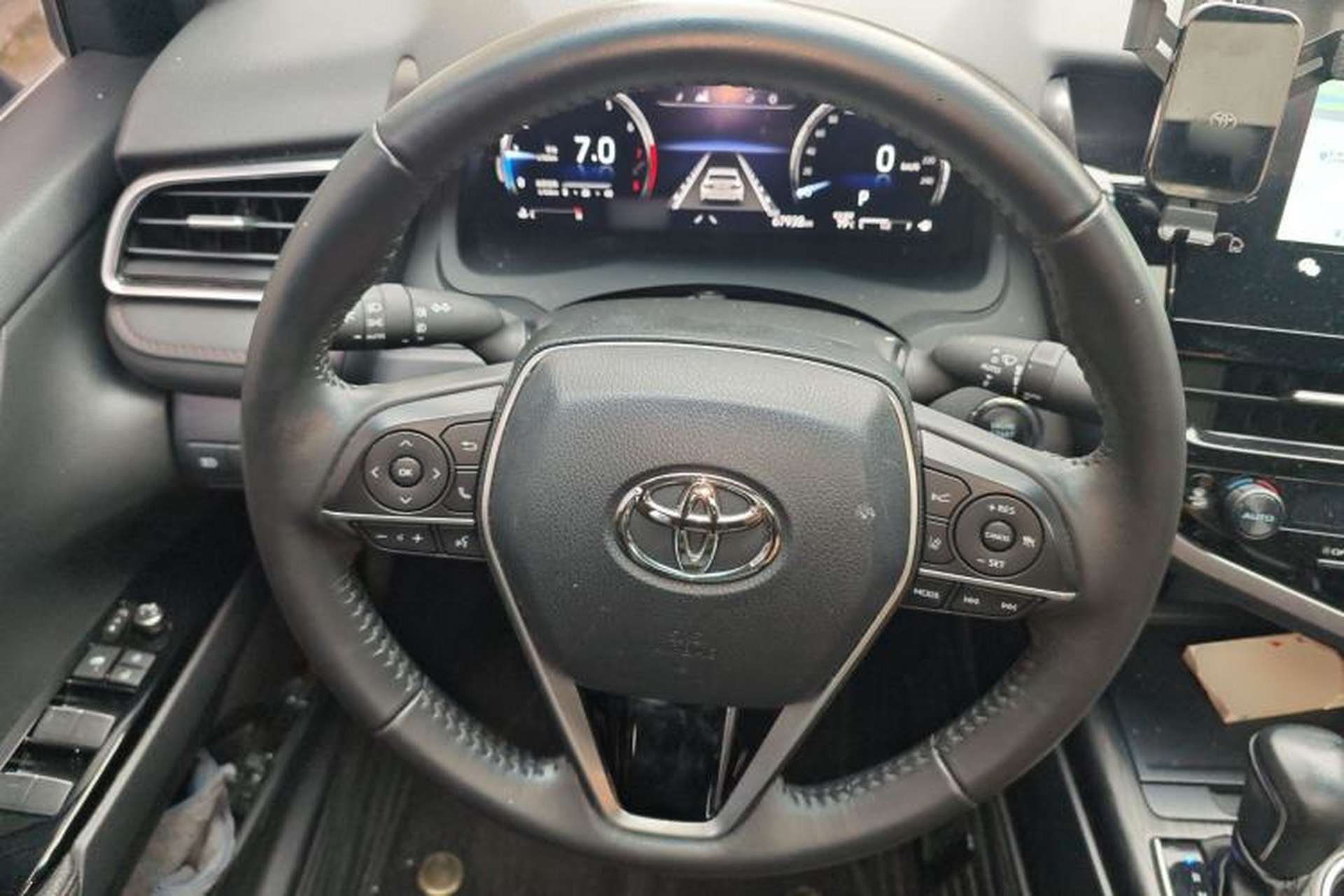 Used Toyota Camry 2023 2.5G Luxury Edition Steering Wheel