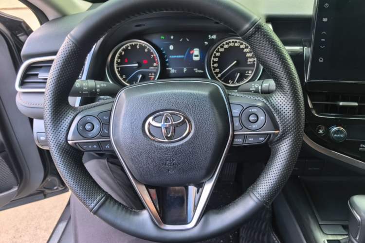 Used Toyota Camry 2023 2.0G Luxury Edition Steering Wheel