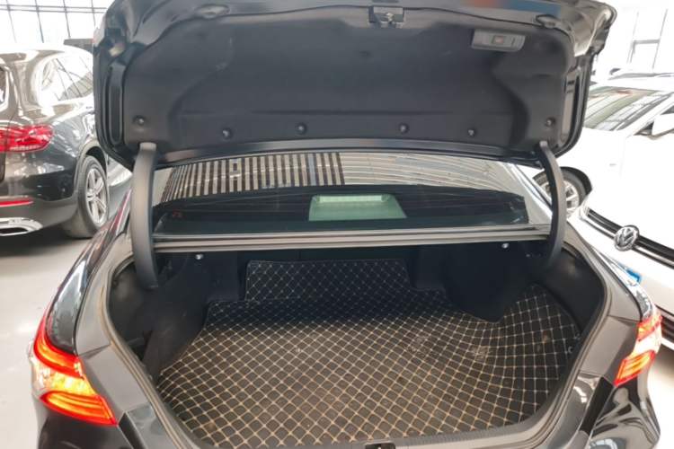 Used Toyota Camry 2023 Dual-Motor 2.5HG Luxury Edition Trunk