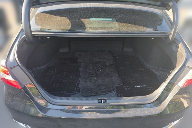 Used Toyota Camry 2023 2.5G Luxury Edition Trunk