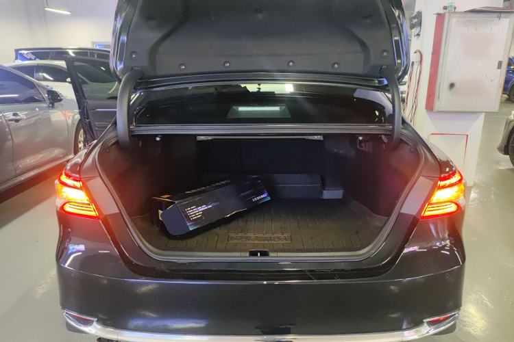 Used Toyota Camry 2023 Dual-Motor 2.5HG Luxury Edition Trunk