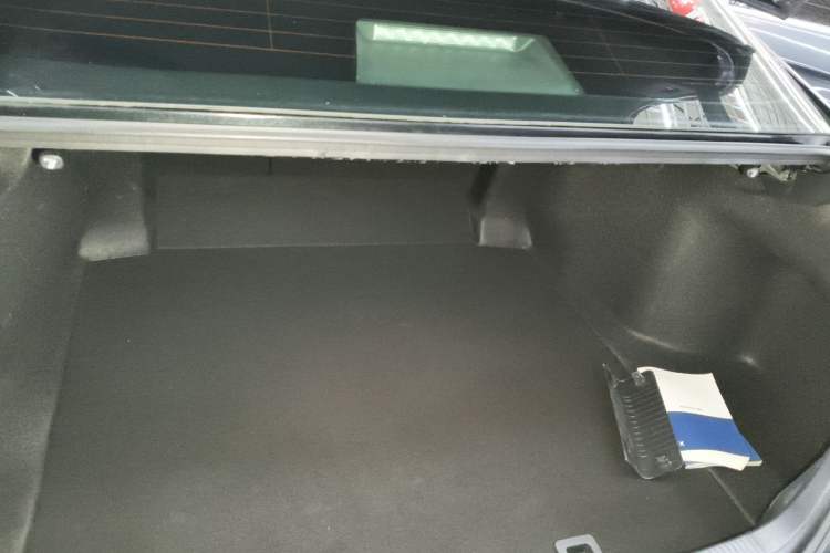 Used Toyota Camry 2023 2.0G Luxury Edition Trunk