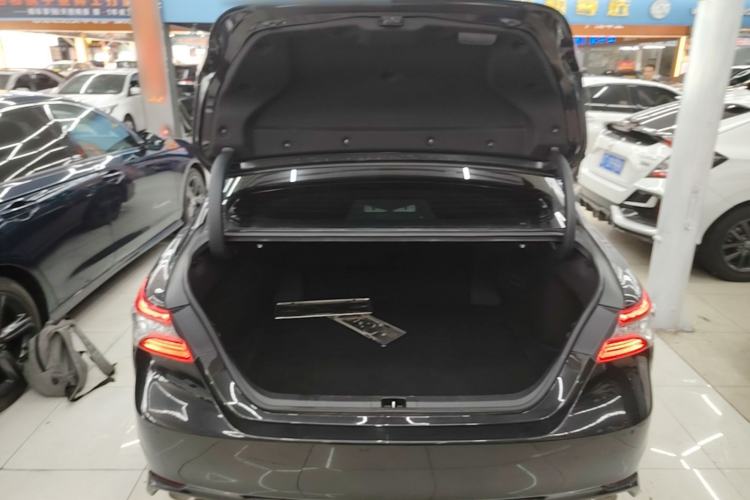Used Toyota Camry 2023 2.5S Knight Edition Trunk