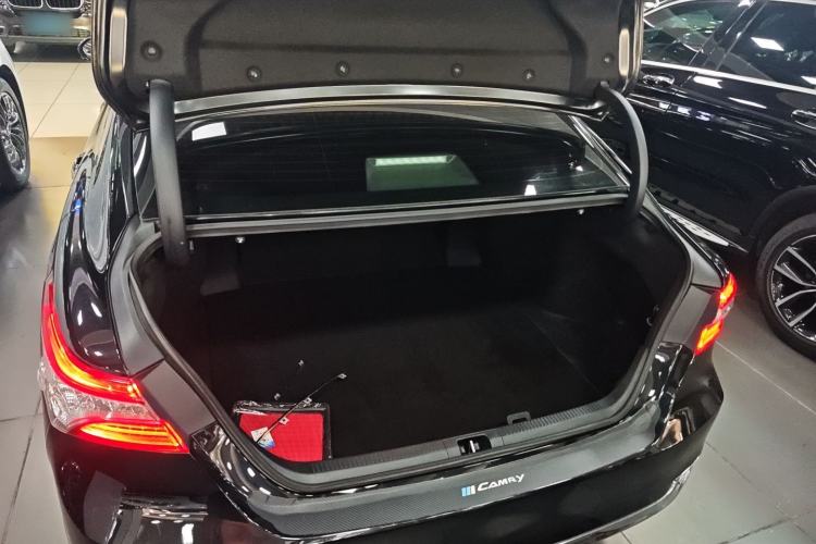 Used Toyota Camry 2023 2.0G Luxury Edition Trunk