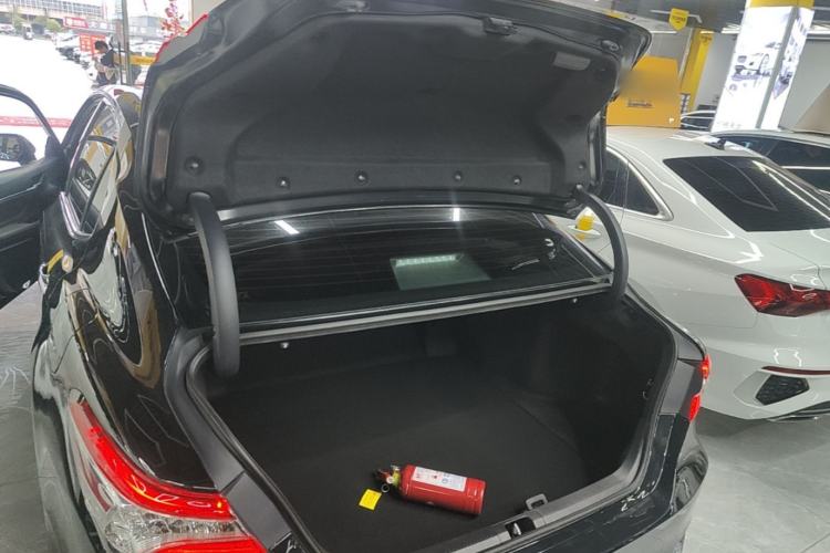 Used Toyota Camry 2023 2.0G Luxury Edition Trunk