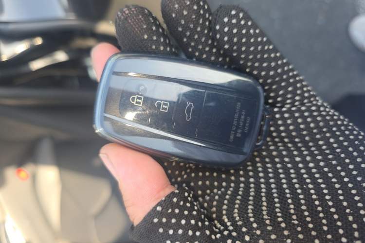 Used Toyota Camry 2023 2.5G Luxury Edition Vehicle Key