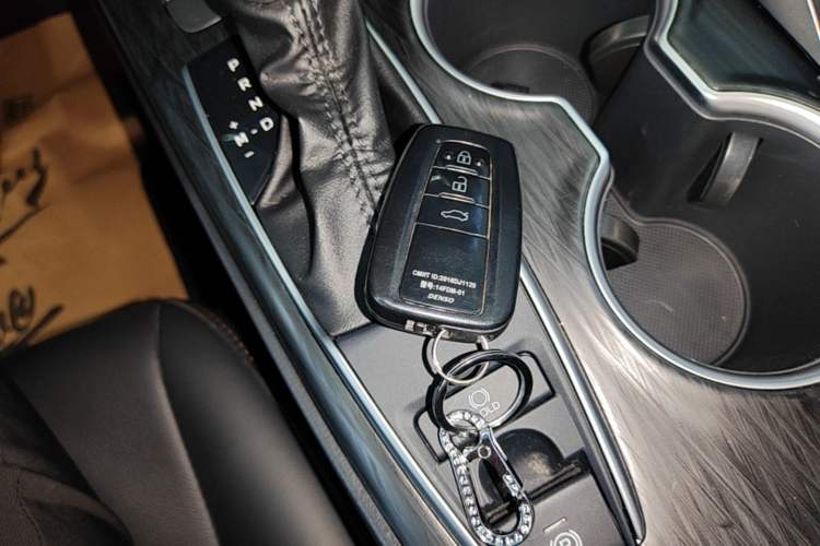 Used Toyota Camry 2023 2.0G Luxury Edition Vehicle Key