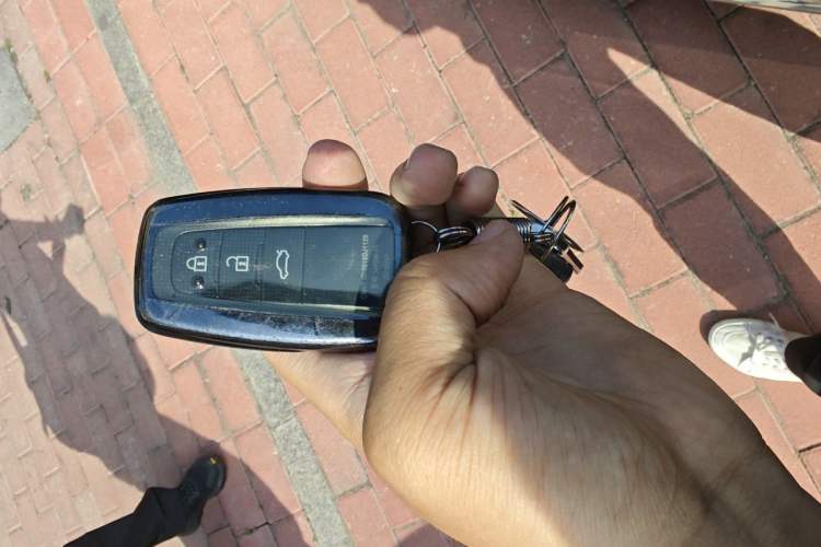 Used Toyota Camry 2023 2.0G Luxury Edition Vehicle Key