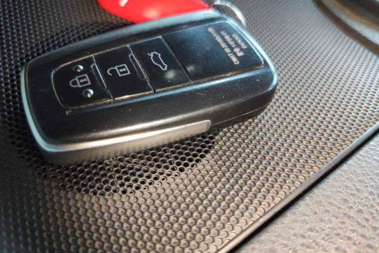 Used Toyota Camry 2023 2.5G Luxury Edition Vehicle Key