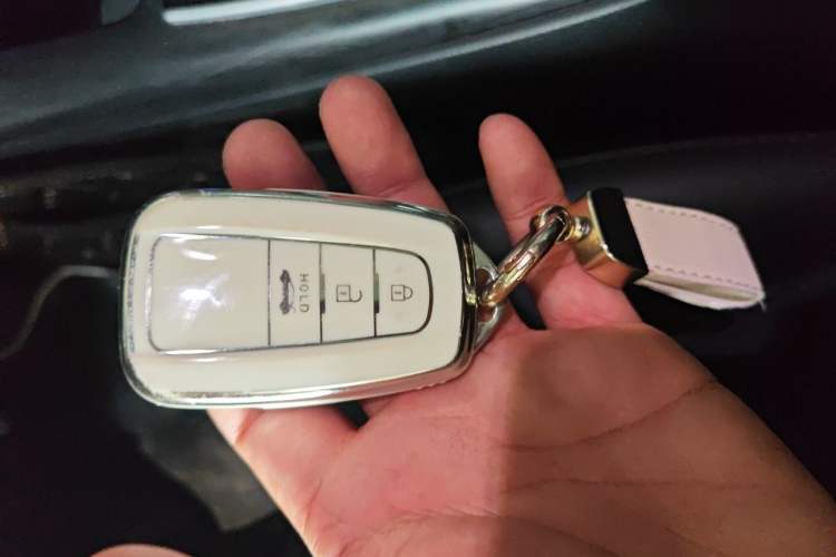 Used Toyota Camry 2023 2.0G Luxury Edition Vehicle Key