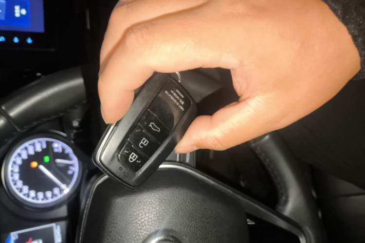Used Toyota Camry 2023 2.0GVP Premier Edition Vehicle Key