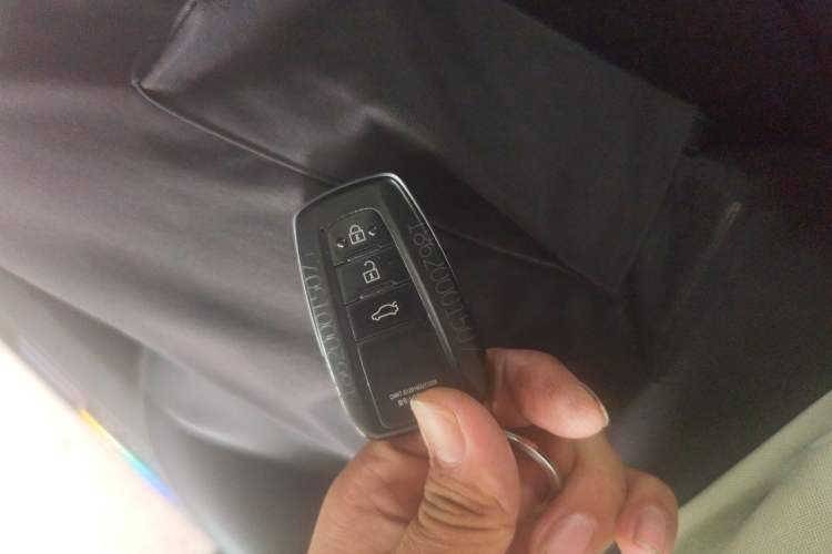 Used Toyota Camry 2023 2.5G Luxury Edition Vehicle Key