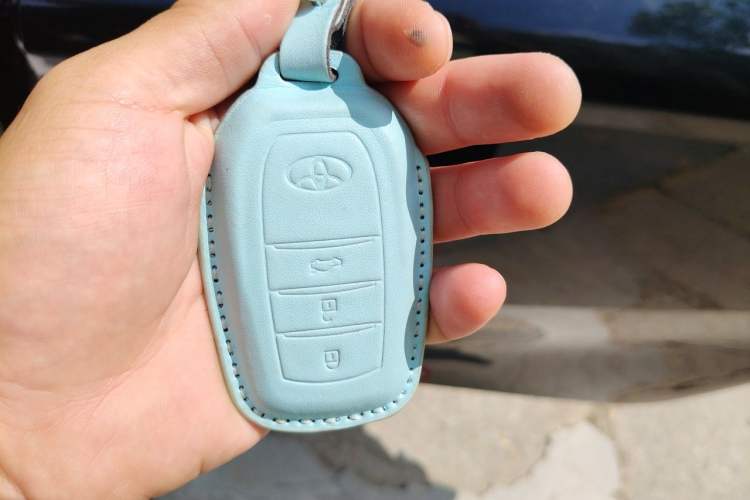 Used Toyota Camry 2023 2.0S Knight Edition Vehicle Key