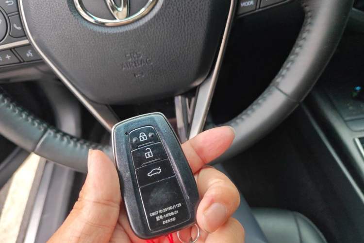 Used Toyota Camry 2023 2.0G Luxury Edition Vehicle Key