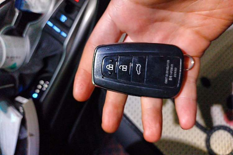 Used Toyota Camry 2023 2.0S FENGSHANG Edition Vehicle Key