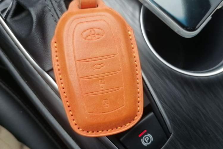 Used Toyota Camry 2023 2.0G Luxury Edition Vehicle Key