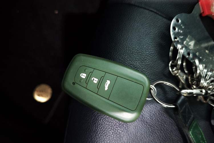Used Toyota Camry 2023 2.0G Luxury Edition Vehicle Key