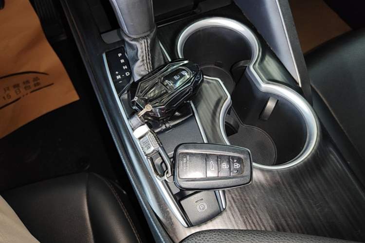 Used Toyota Camry 2023 2.0G Luxury Edition Vehicle Key