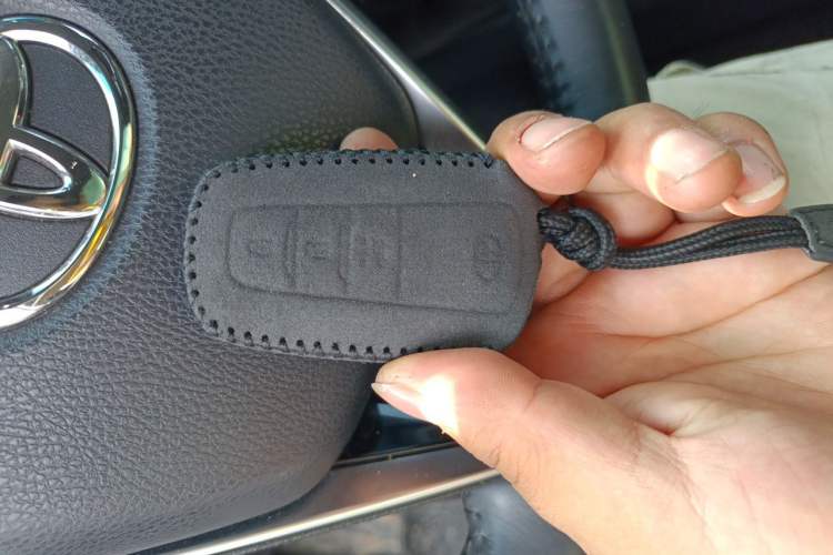 Used Toyota Camry 2023 2.0S FENGSHANG Edition Vehicle Key