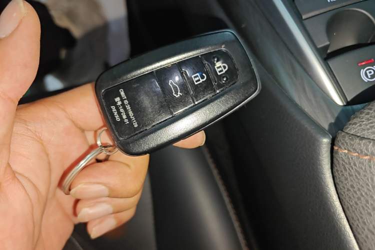 Used Toyota Camry 2023 2.0G Luxury Edition Vehicle Key