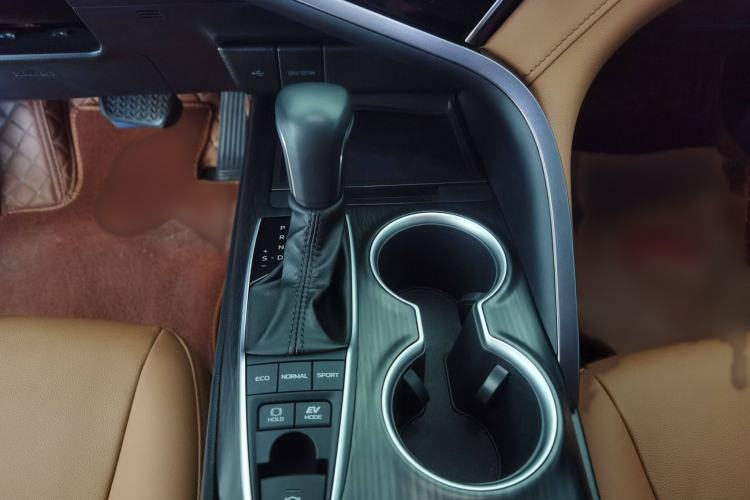 Used Toyota Camry 2023 Dual-Motor 2.5HG Luxury Edition Gear Lever