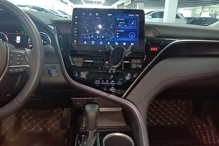 Used Toyota Camry 2023 2.5G Luxury Edition Audio And AC Panel