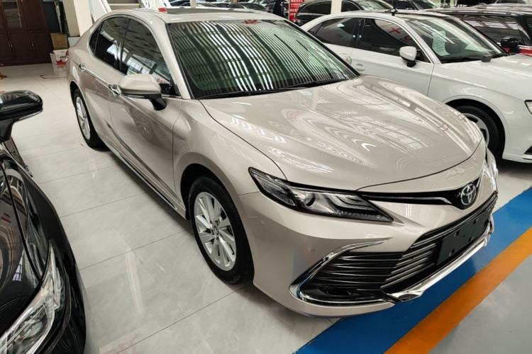 Used Toyota Camry 2023 2.0G Luxury Edition Front Right 45 Deg