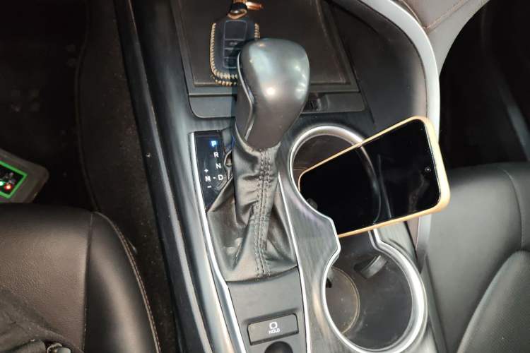 Used Toyota Camry 2023 2.0G Luxury Edition Gear Lever