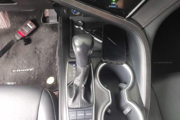 Used Toyota Camry 2023 Dual-Motor 2.5HG Luxury Edition Gear Lever