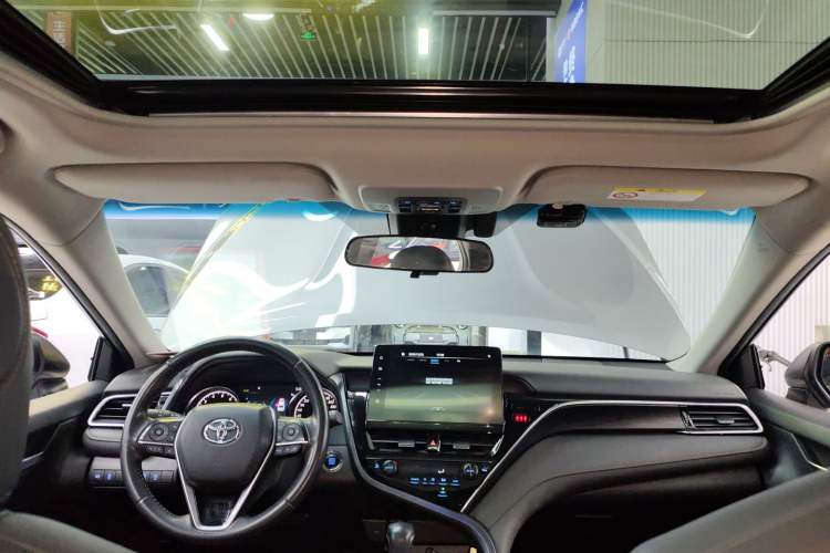 Used Toyota Camry 2023 2.0G Luxury Edition Headliner