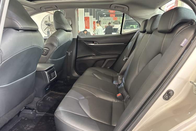 Used Toyota Camry 2023 2.5G Luxury Edition Interior 3