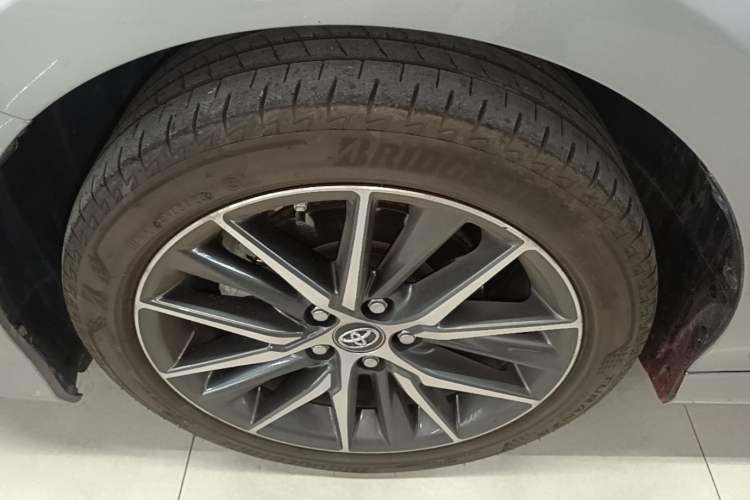 Used Toyota Camry 2023 2.5G Luxury Edition Left Front Wheel Hub