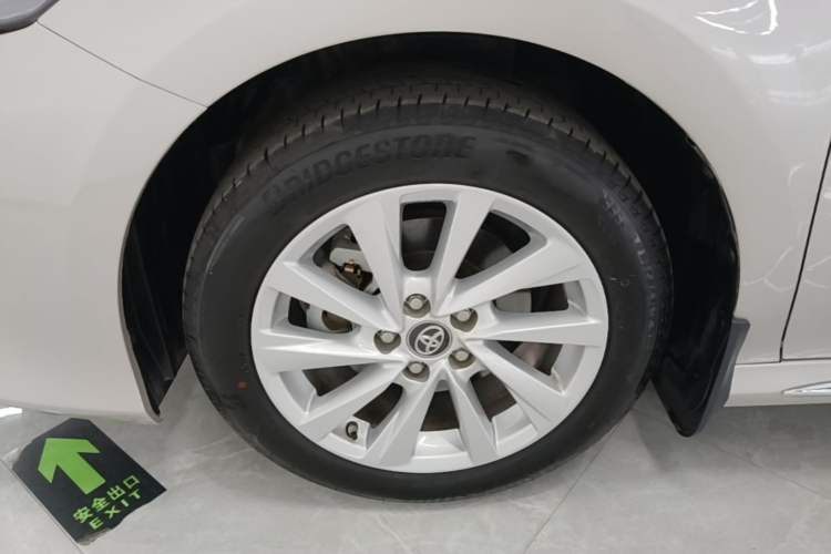 Used Toyota Camry 2023 2.0G Luxury Edition Left Front Wheel Hub