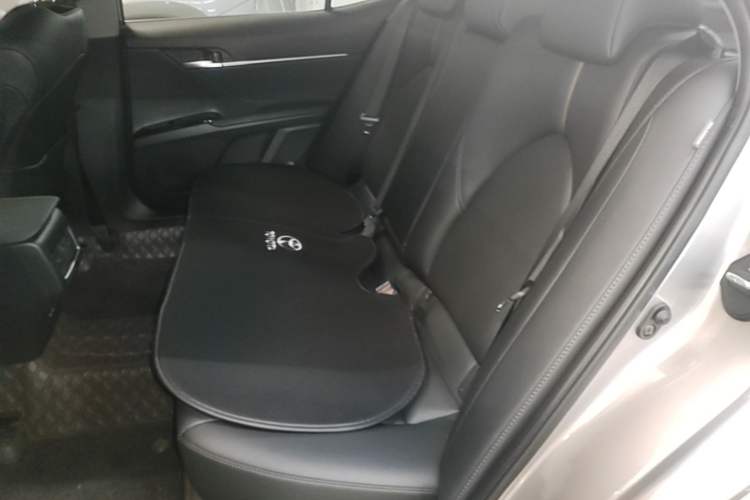 Used Toyota Camry 2023 2.0G Luxury Edition Left Rear Seat