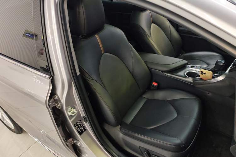 Used Toyota Camry 2023 2.0G Luxury Edition Right Front Seat