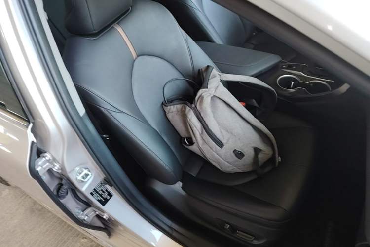 Used Toyota Camry 2023 2.0G Luxury Edition Right Front Seat
