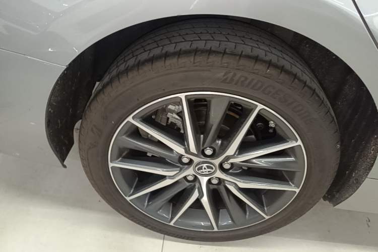Used Toyota Camry 2023 2.5G Luxury Edition Right Rear Wheel Hub