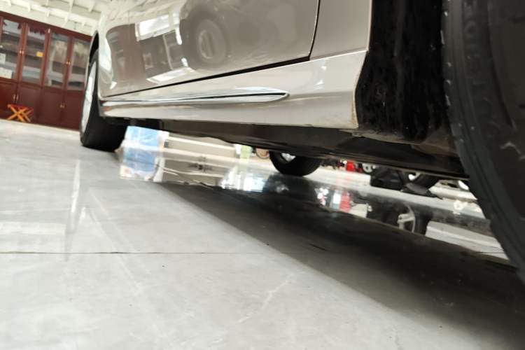 Used Toyota Camry 2023 2.0G Luxury Edition Right Side Sill