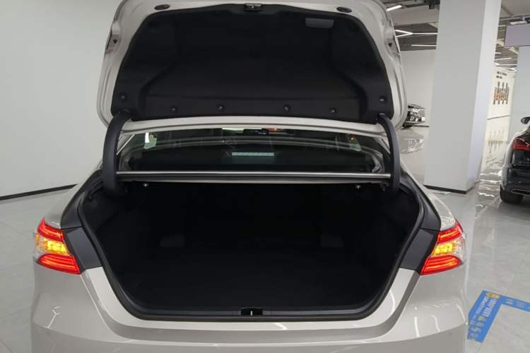 Used Toyota Camry 2023 2.0G Luxury Edition Trunk