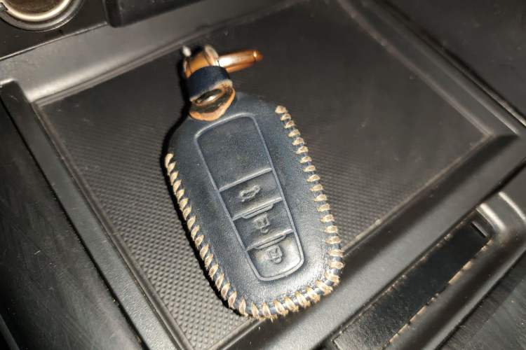 Used Toyota Camry 2023 2.0G Luxury Edition Vehicle Key